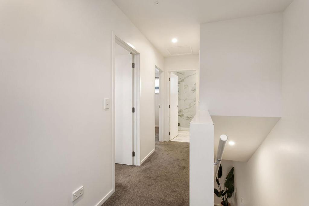 Light & Spacious 2Bdrm Townhouse Off Street Park Christchurch Exteriér fotografie
